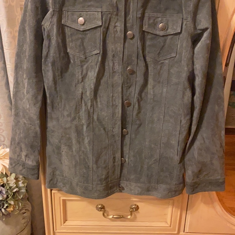 Leather Jacket - Picture 3 of 10